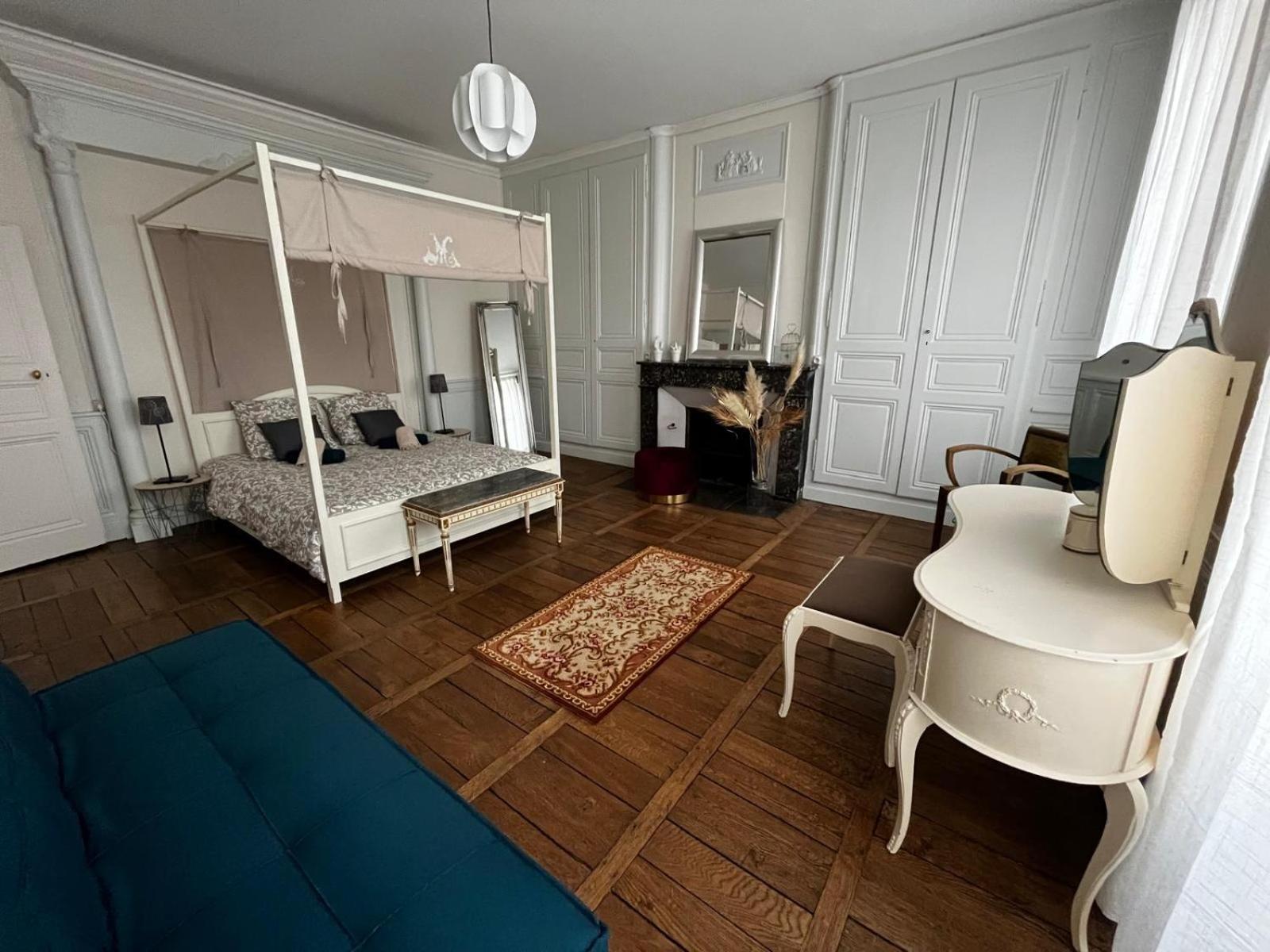 La Villa Louana 1 Appartement 160M2 Sobriete,Elegance En Coeur De Ville オービュッソン エクステリア 写真