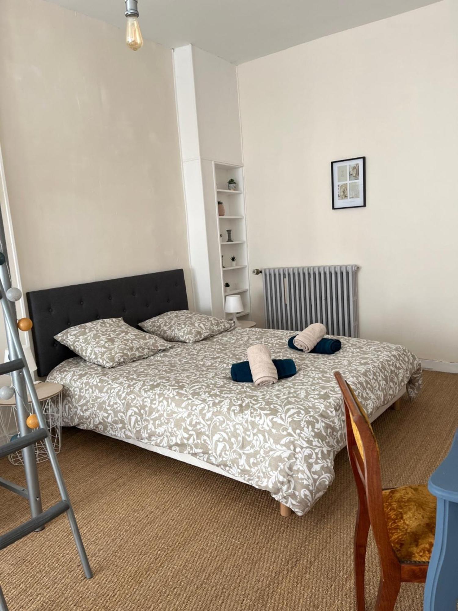 La Villa Louana 1 Appartement 160M2 Sobriete,Elegance En Coeur De Ville オービュッソン エクステリア 写真
